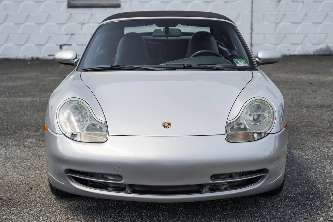 2001 Porsche 996 Carrera - Image 8 of 31