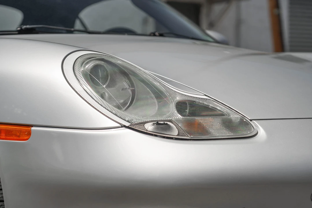 2001 Porsche 996 Carrera - Image 24 of 31