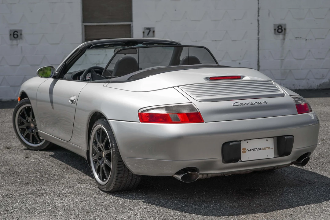 2001 Porsche 996 Carrera - Image 15 of 31