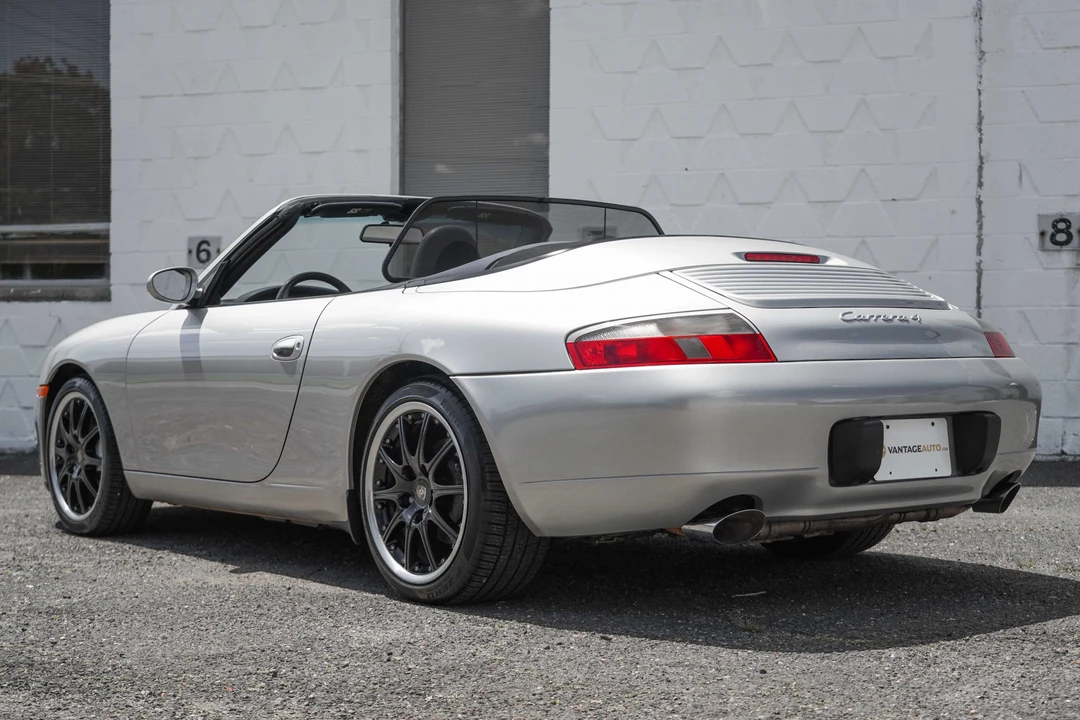 2001 Porsche 996 Carrera - Image 13 of 31