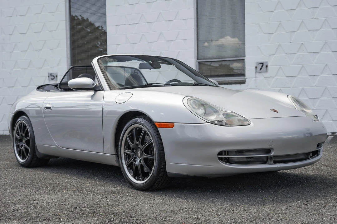 2001 Porsche 996 Carrera - Image 3 of 31