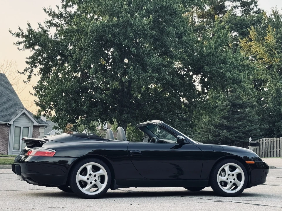 2001 Porsche 996 Carrera 4 - Image 24 of 31