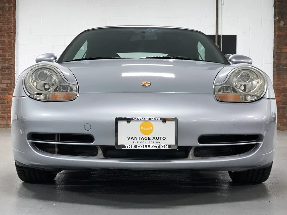 2001 Porsche 996 Carrera 4 - Image 16 of 31