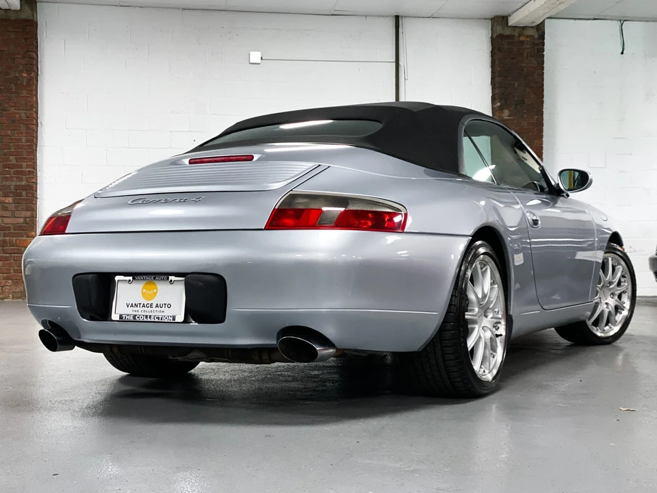 2001 Porsche 996 Carrera 4 - Image 12 of 31