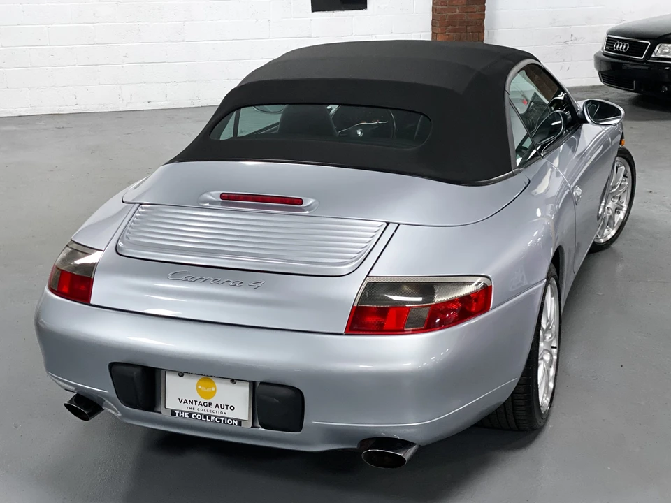 2001 Porsche 996 Carrera 4 - Image 10 of 31