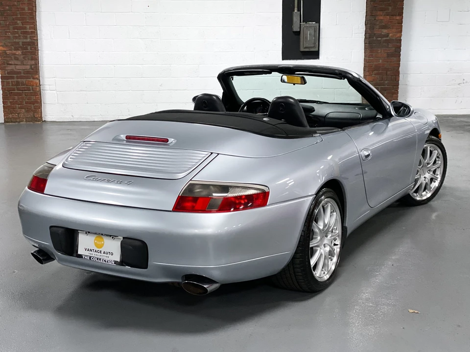2001 Porsche 996 Carrera 4 - Image 22 of 31