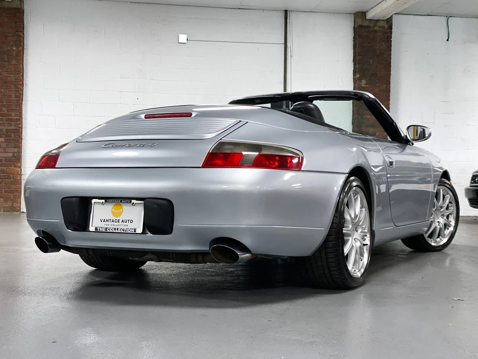 2001 Porsche 996 Carrera 4 - Image 21 of 31