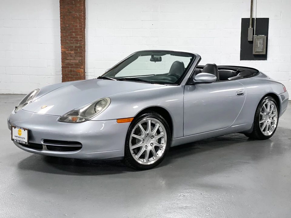 2001 Porsche 996 Carrera 4 - Image 18 of 31
