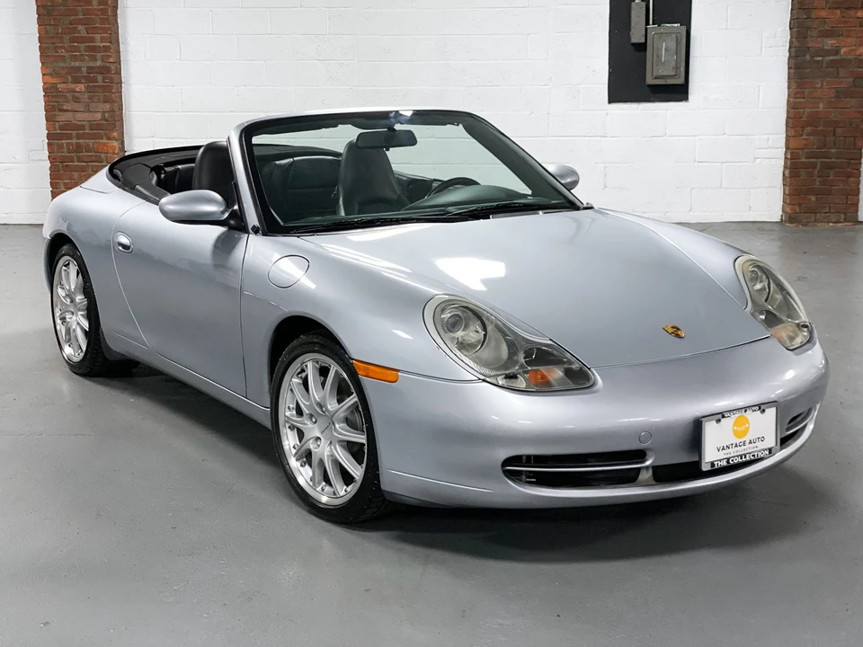 2001 Porsche 996 Carrera 4 - Image 23 of 31