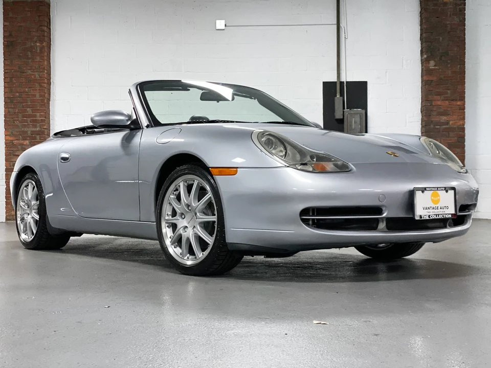 2001 Porsche 996 Carrera 4 - Image 24 of 31