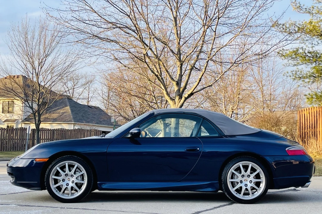 2001 Porsche 996 Carrera - Image 8 of 31