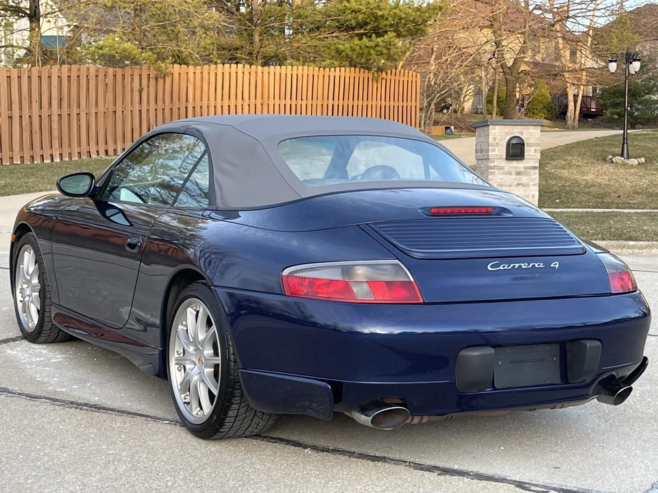 2001 Porsche 996 Carrera - Image 11 of 31