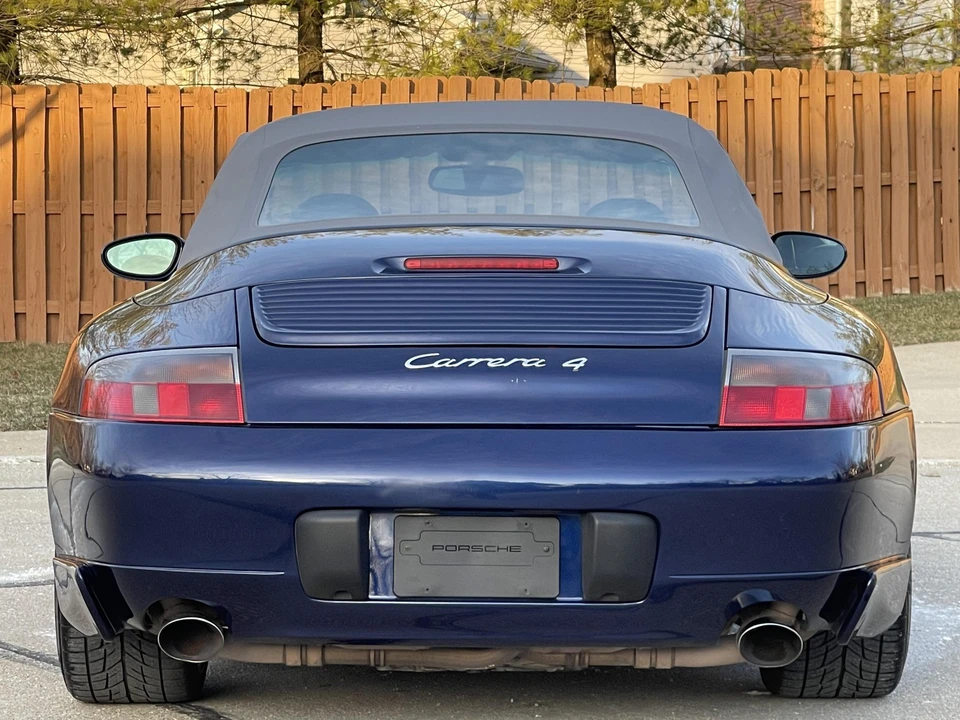 2001 Porsche 996 Carrera - Image 15 of 31