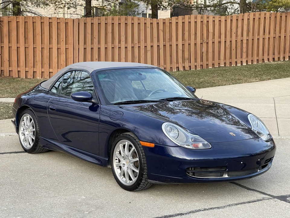 2001 Porsche 996 Carrera - Image 23 of 31