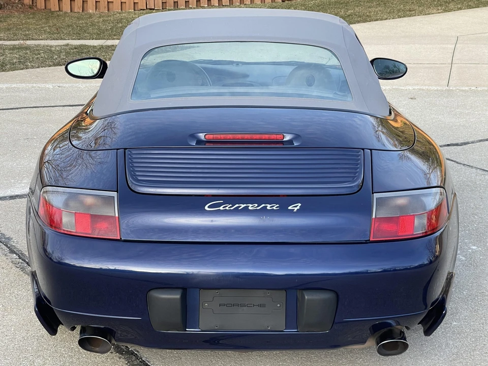 2001 Porsche 996 Carrera - Image 13 of 31