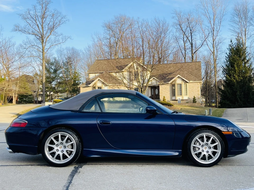2001 Porsche 996 Carrera - Image 19 of 31