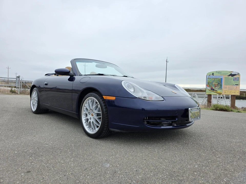 2001 Porsche 996 Carrera 4 - Image 26 of 31