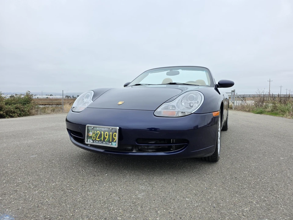 2001 Porsche 996 Carrera 4 - Image 30 of 31