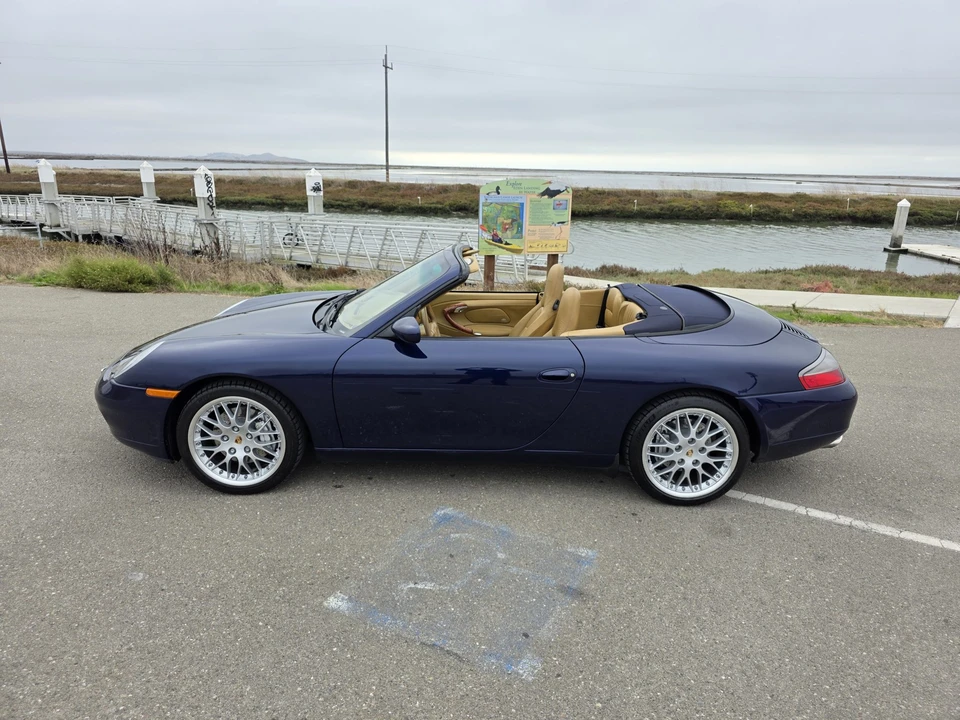 2001 Porsche 996 Carrera 4 - Image 13 of 31