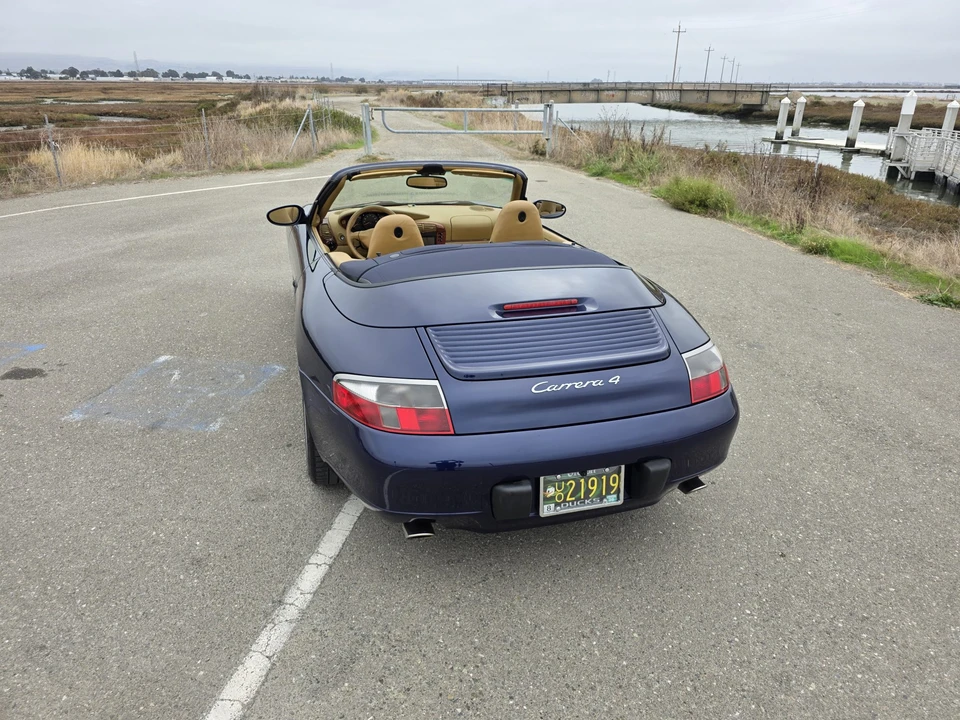 2001 Porsche 996 Carrera 4 - Image 17 of 31