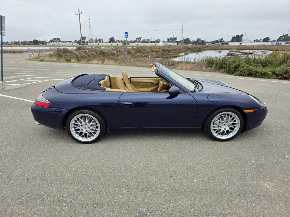 2001 Porsche 996 Carrera 4 - Image 21 of 31