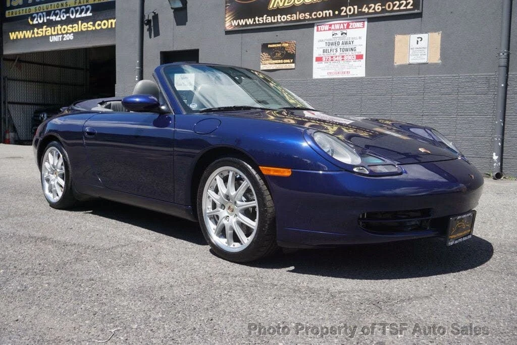 2001 Porsche 996 Carrera 4 - Image 11 of 31