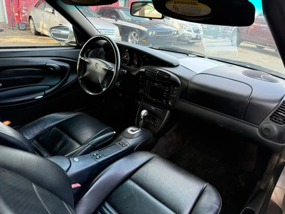 2001 Porsche 996 Carrera 4 - Image 11 of 15