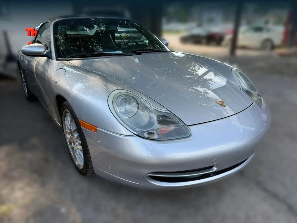 2001 Porsche 996 Carrera 4 - Image 3 of 15