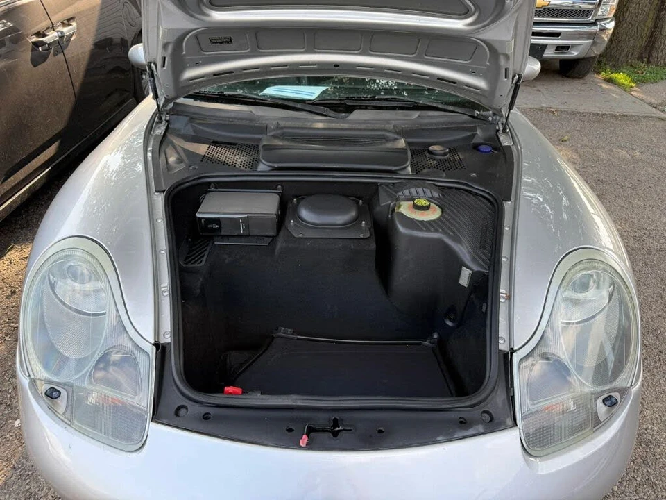 2001 Porsche 996 Carrera 4 - Image 13 of 15