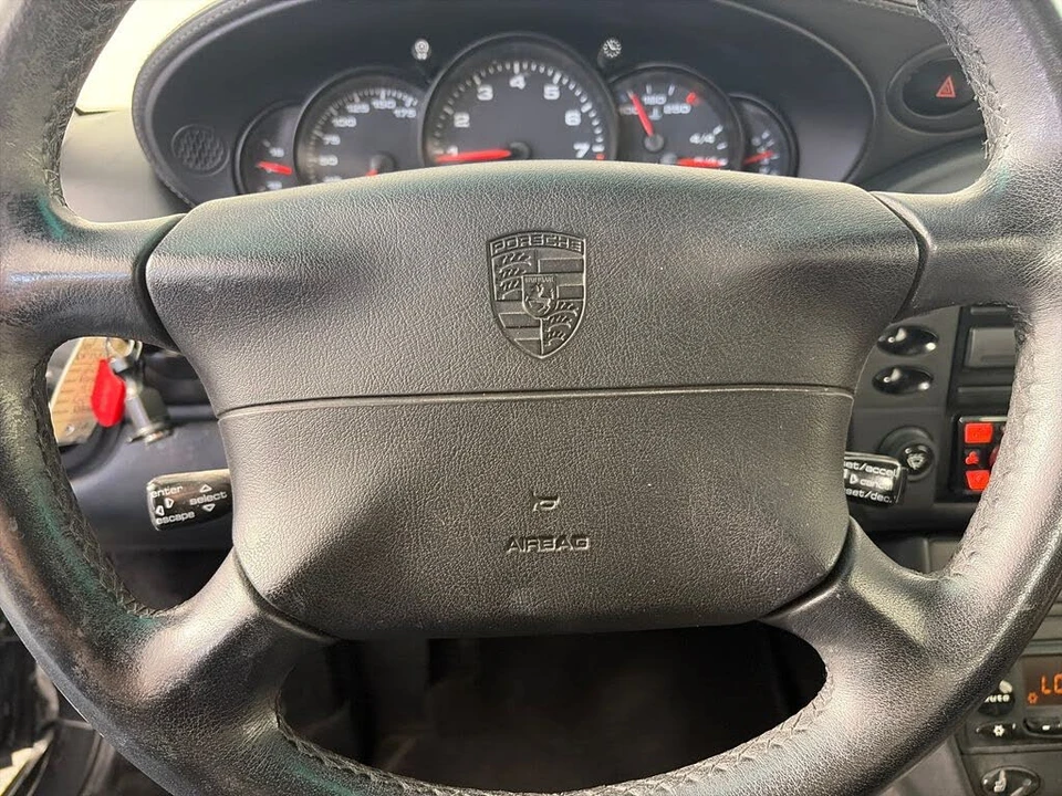 2001 Porsche 996 Carrera - Image 14 of 24