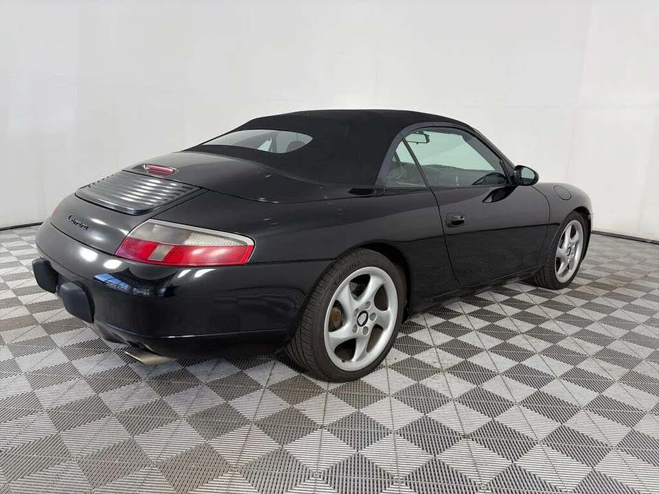 2001 Porsche 996 Carrera - Image 7 of 24