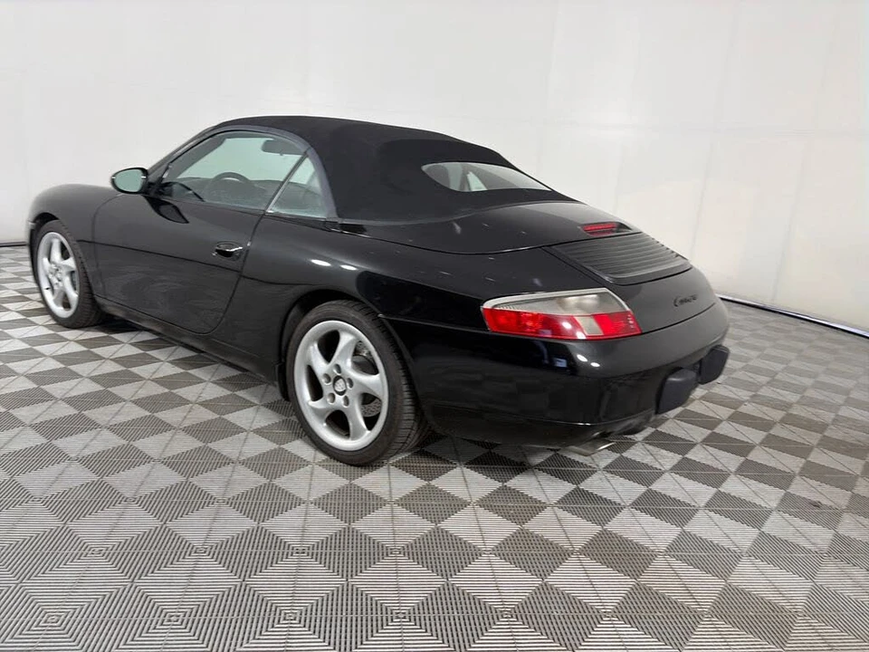 2001 Porsche 996 Carrera - Image 5 of 24
