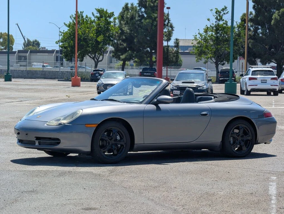 2001 Porsche 996 Carrera 4 - Image 4 of 21