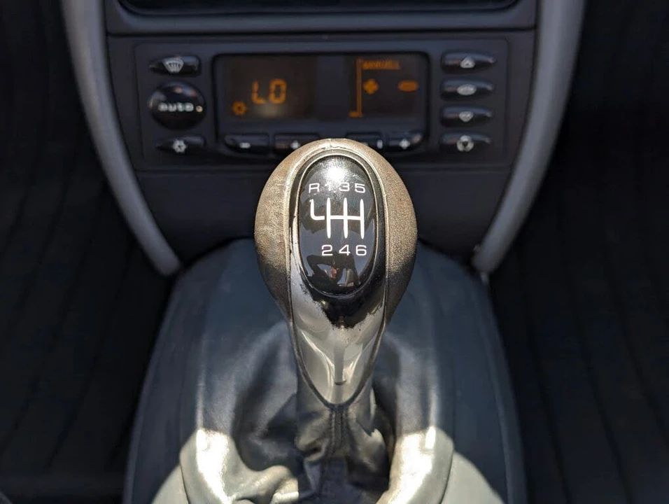 2001 Porsche 996 Carrera 4 - Image 17 of 21
