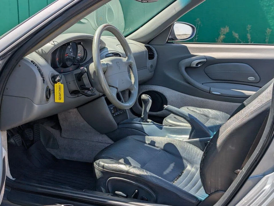2001 Porsche 996 Carrera 4 - Image 11 of 21