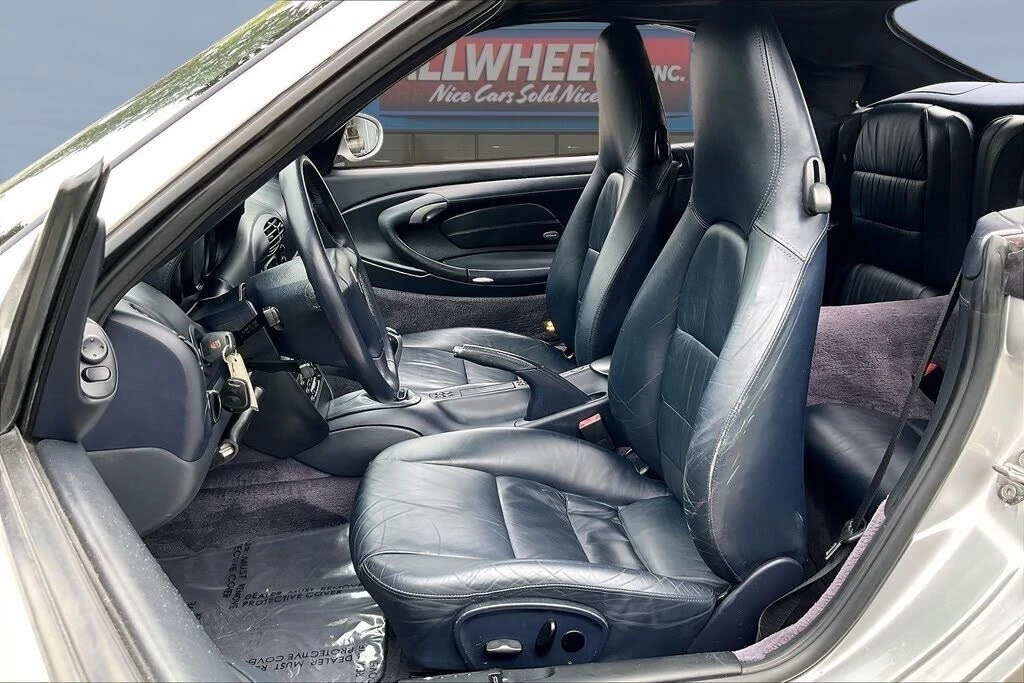 2001 Porsche 996 Carrera 4 - Image 20 of 27