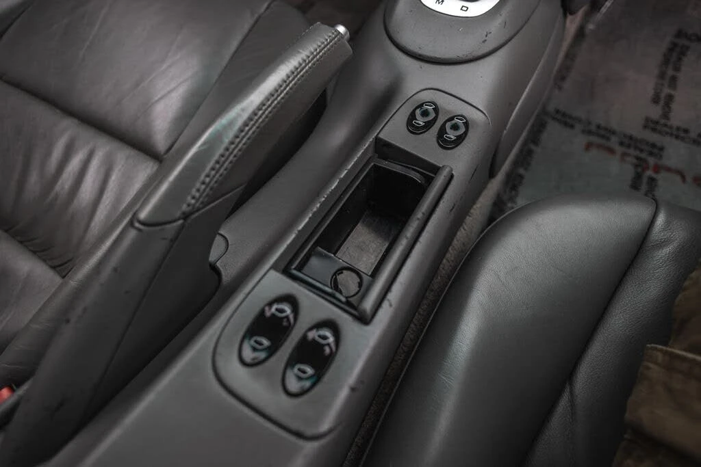 2001 Porsche 996 Carrera 4 - Image 29 of 29