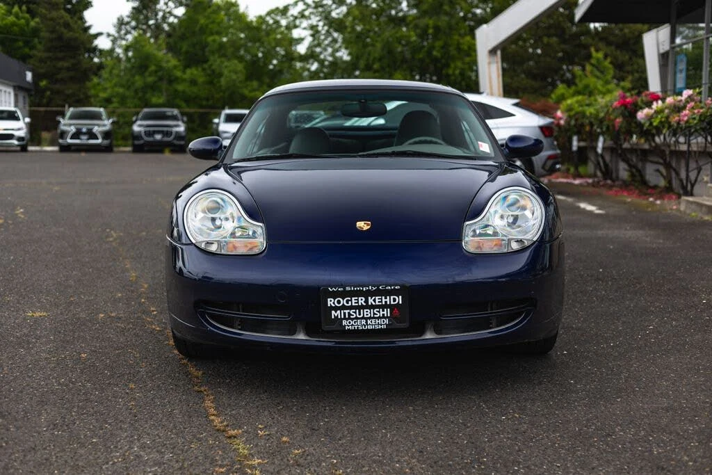 2001 Porsche 996 Carrera 4 - Image 8 of 29
