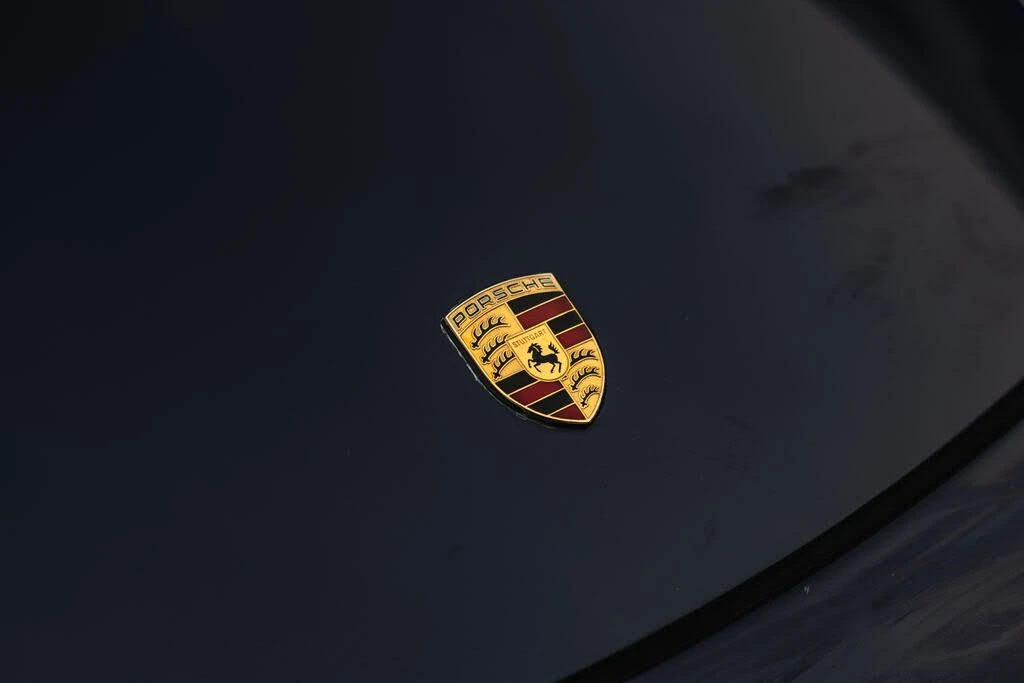 2001 Porsche 996 Carrera 4 - Image 5 of 29