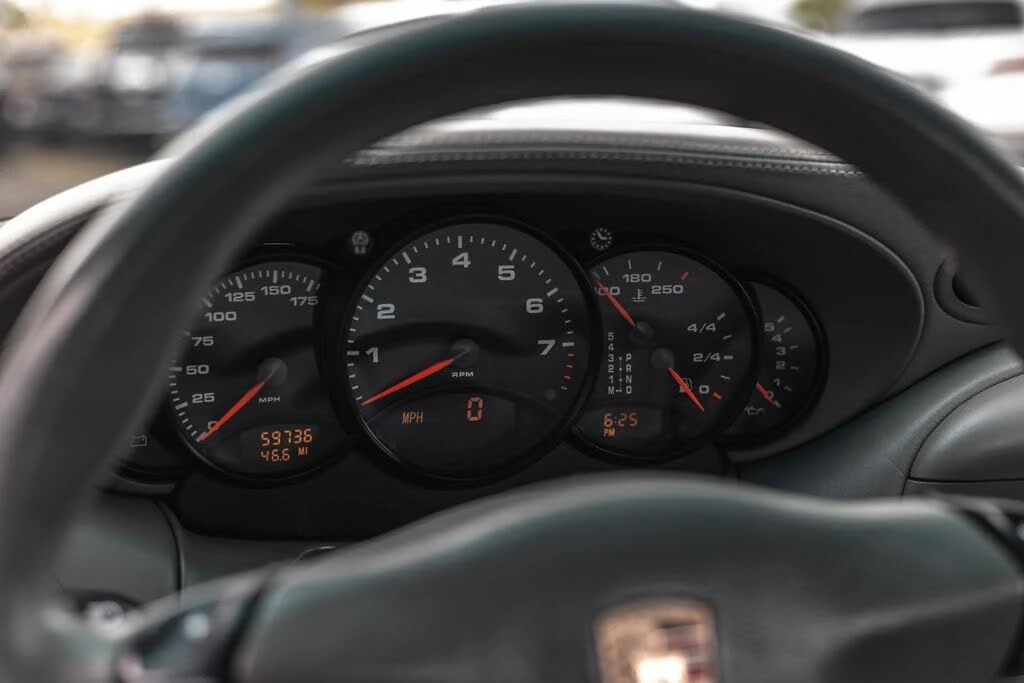 2001 Porsche 996 Carrera 4 - Image 15 of 29