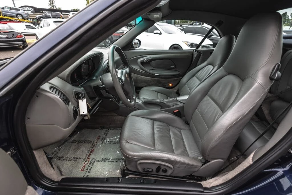 2001 Porsche 996 Carrera 4 - Image 21 of 29