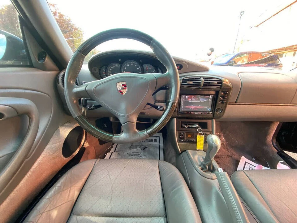 2001 Porsche 996 Carrera 4 - Image 13 of 18