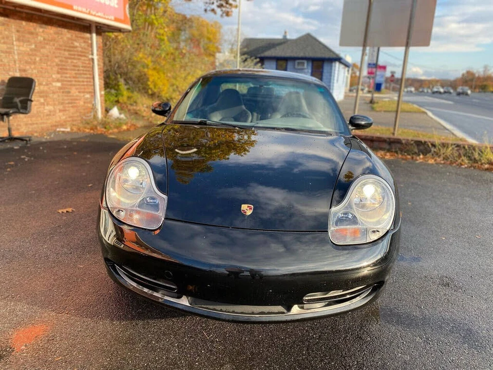 2001 Porsche 996 Carrera 4 - Image 6 of 18