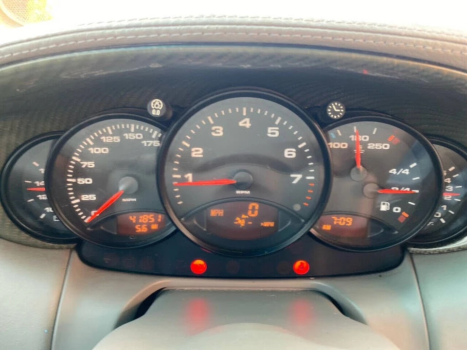 2001 Porsche 996 Carrera 4 - Image 17 of 18
