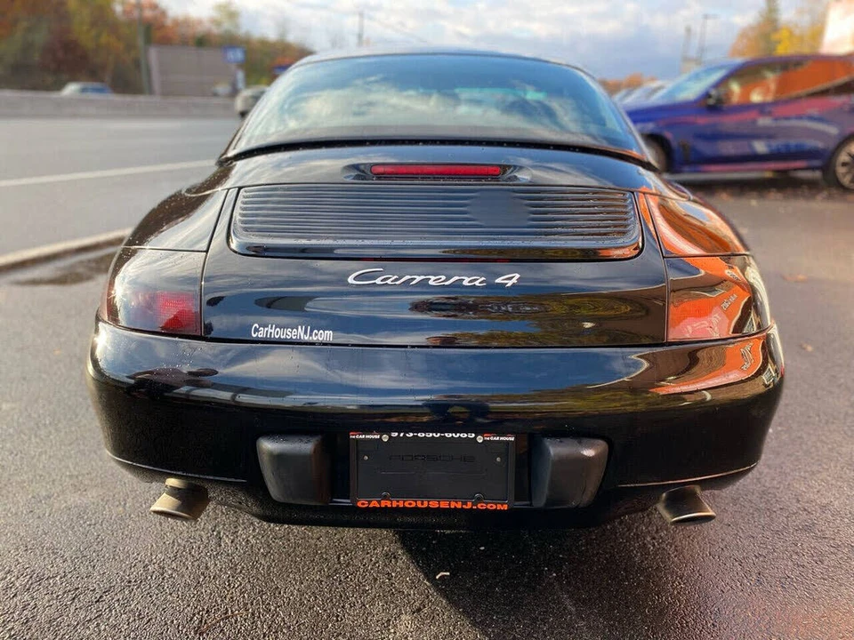 2001 Porsche 996 Carrera 4 - Image 3 of 18