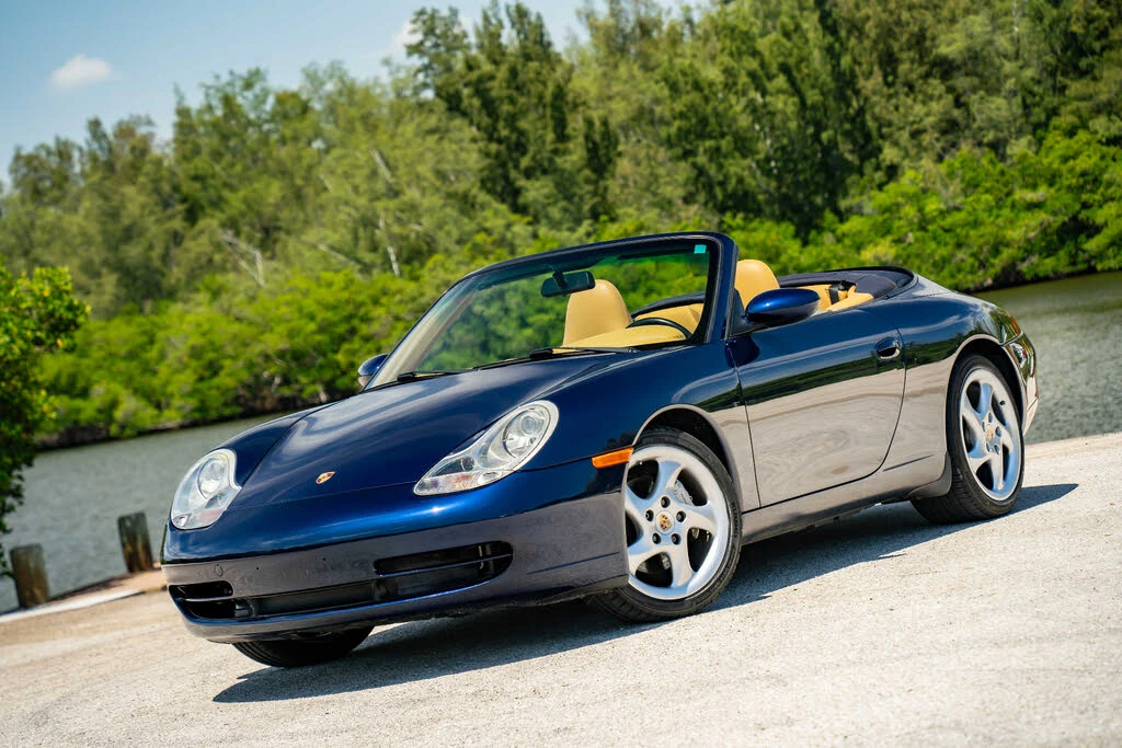 2001 Porsche 996 Carrera 4 - Image 18 of 31