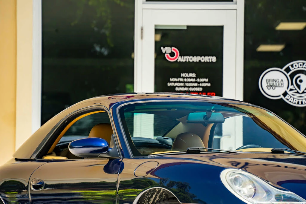 2001 Porsche 996 Carrera 4 - Image 8 of 31