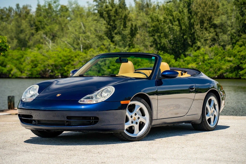 2001 Porsche 996 Carrera 4 - Image 16 of 31