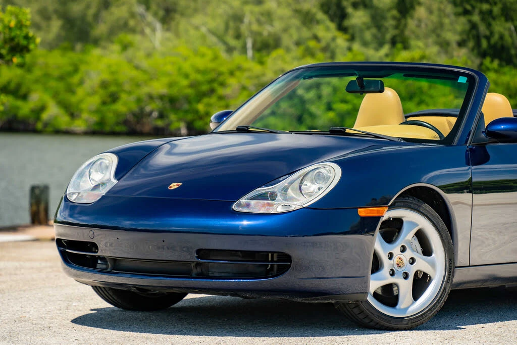 2001 Porsche 996 Carrera 4 - Image 19 of 31