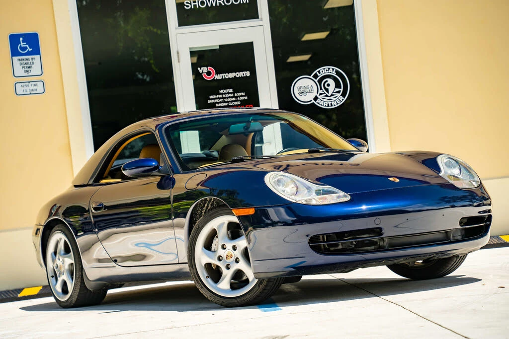 2001 Porsche 996 Carrera 4 - Image 11 of 31